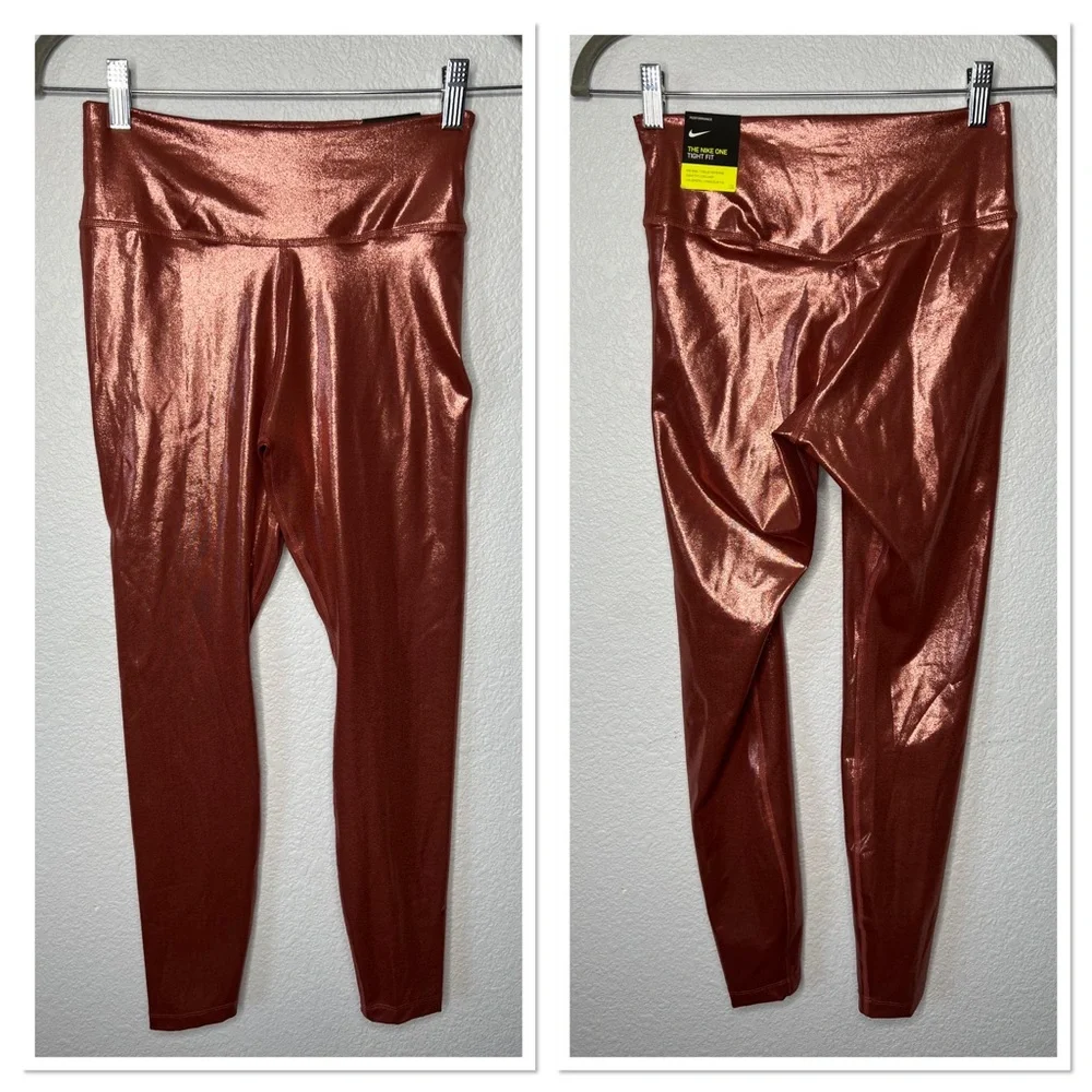The Nike One Tight Fit Mid Rise 7/8 Length Shimmer Leggings Sz S Polyester Blend - Picture 3 of 13
